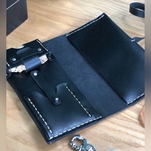 Premium leather Cigar Case black. New in box